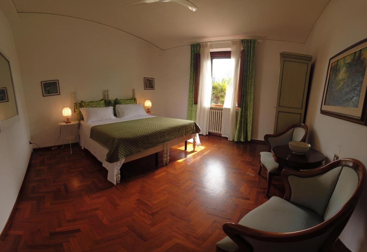 Casa Del Pino Bed & Breakfast บอร์โก อา บุจจาโน ภายนอก รูปภาพ
