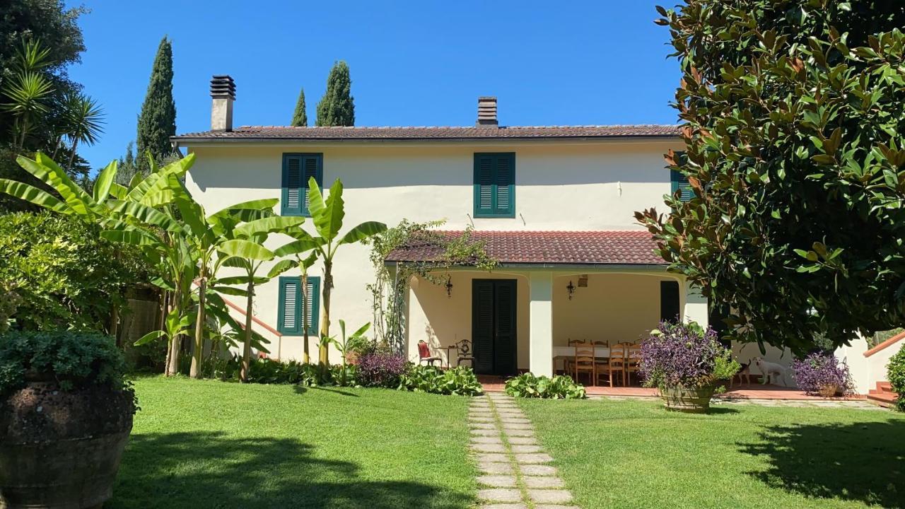 Casa Del Pino Bed & Breakfast บอร์โก อา บุจจาโน ภายนอก รูปภาพ