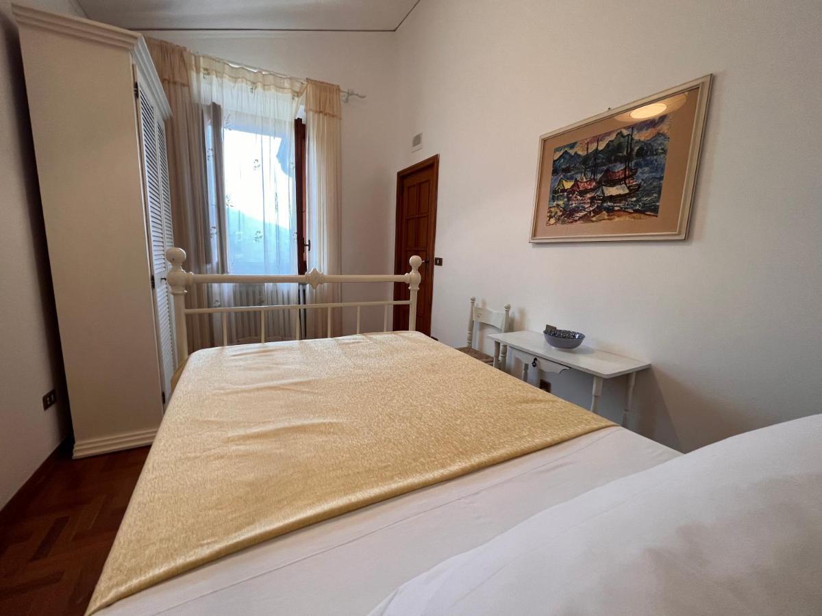 Casa Del Pino Bed & Breakfast บอร์โก อา บุจจาโน ภายนอก รูปภาพ