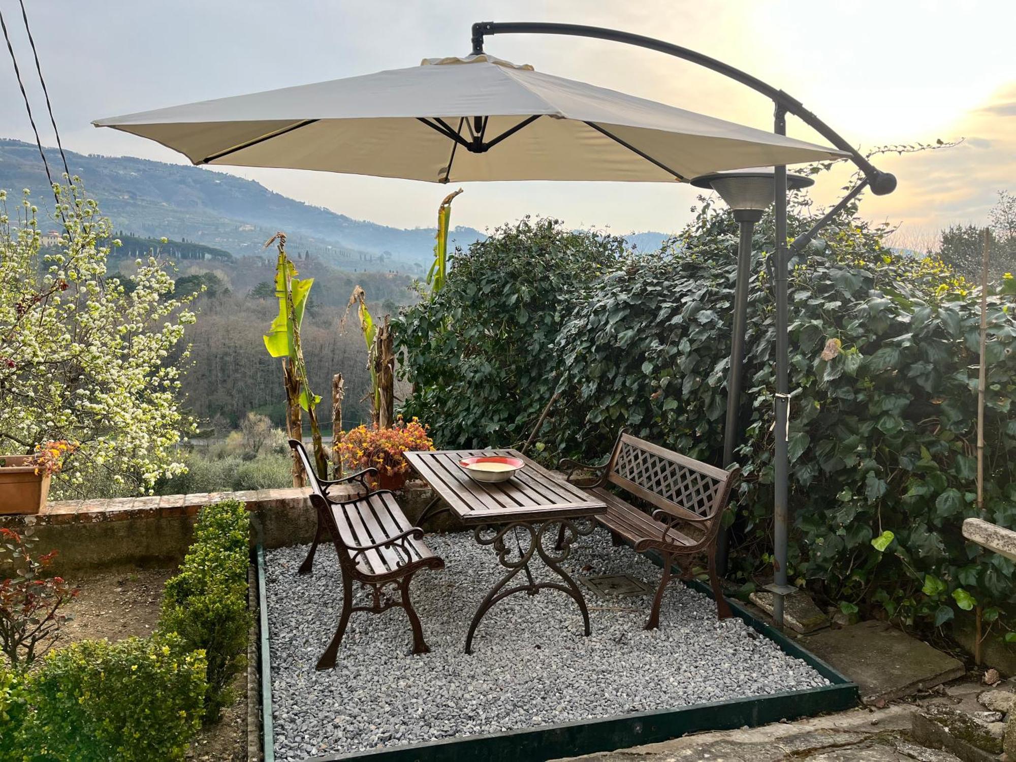 Casa Del Pino Bed & Breakfast บอร์โก อา บุจจาโน ภายนอก รูปภาพ
