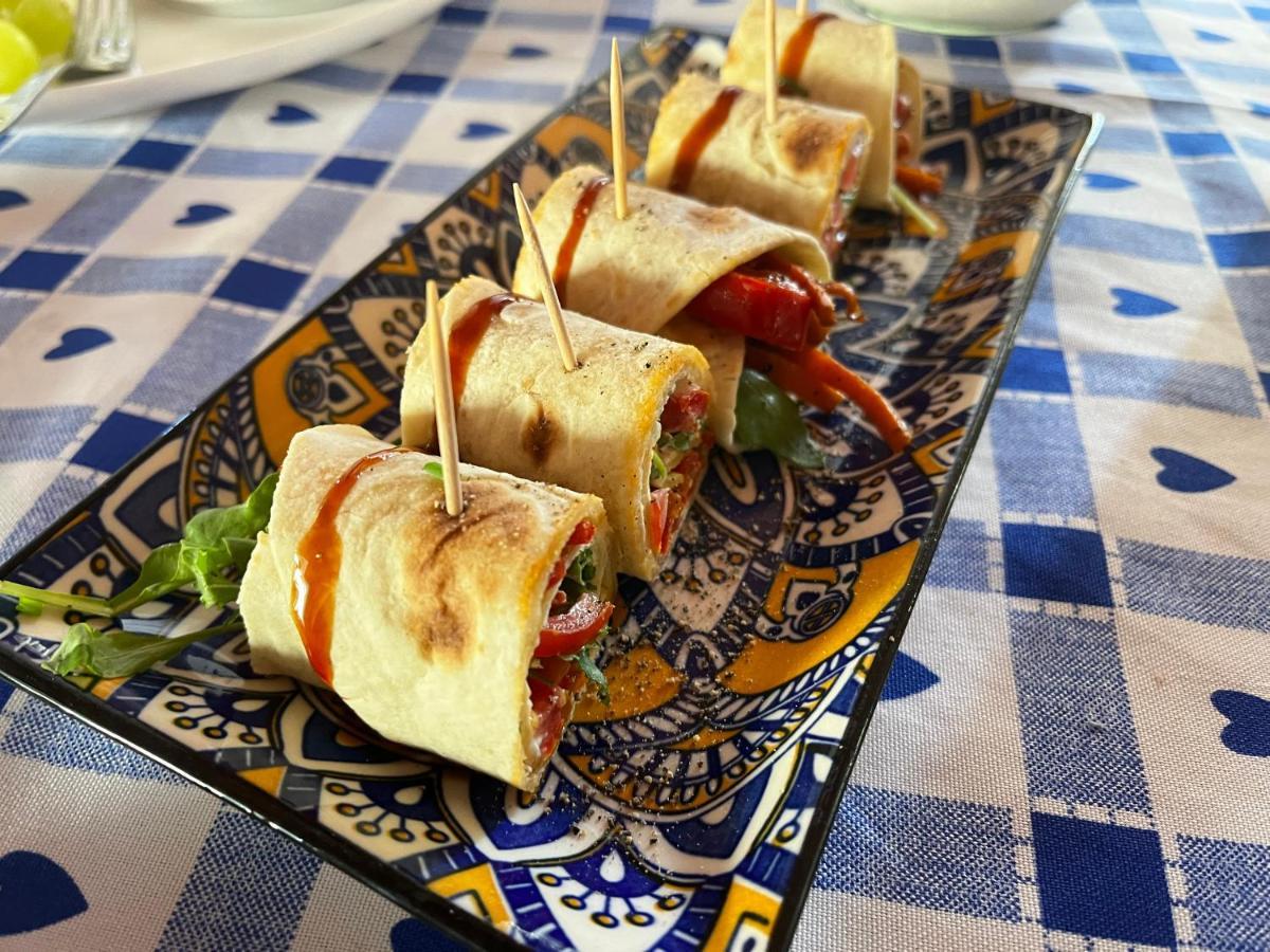 Casa Del Pino Bed & Breakfast บอร์โก อา บุจจาโน ภายนอก รูปภาพ